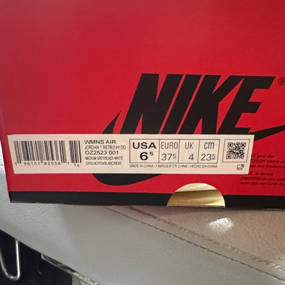 Nike Air Jordan 1 Retro High OG Red Black